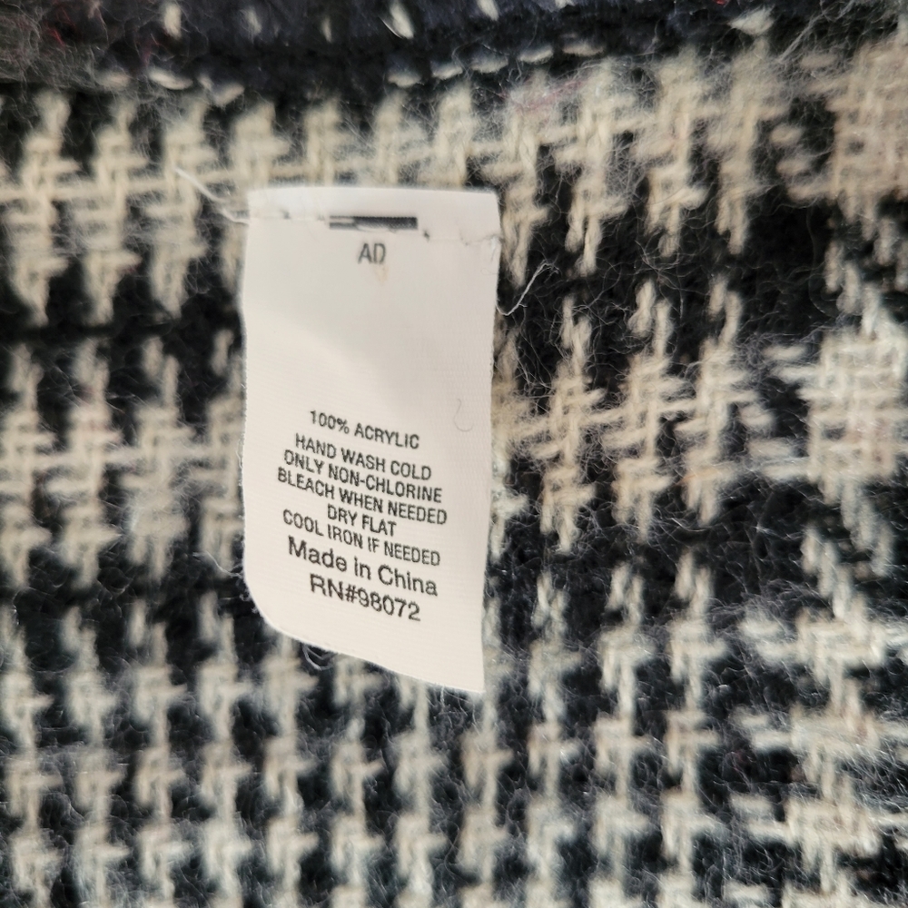 Reversible Red Checkered Pancho - Picture 5 of 6